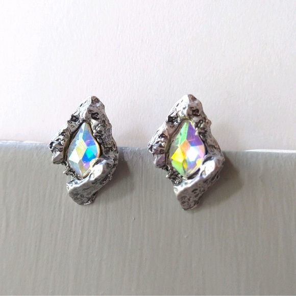 Crystal Stud Earrings Silver - Picture 14 of 16